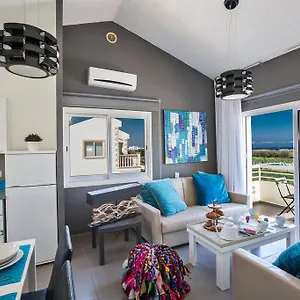 Апартаменты Nicholas Seaview