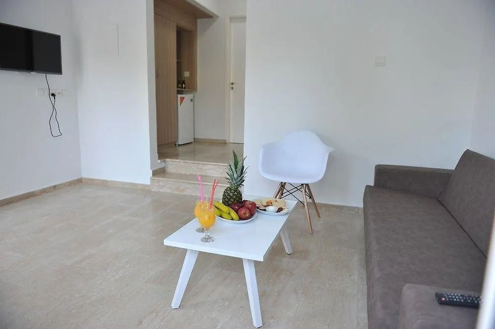Fedrania Gardens Hotel Ayia Napa 2*,